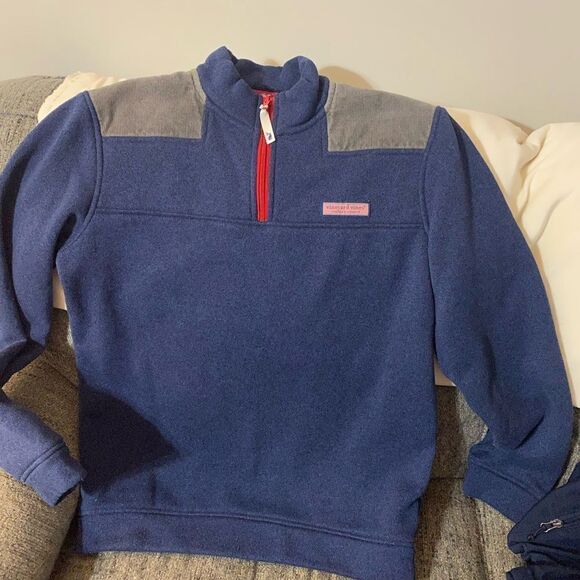 Vineyard Vines Pullover - Picture 1 of 4